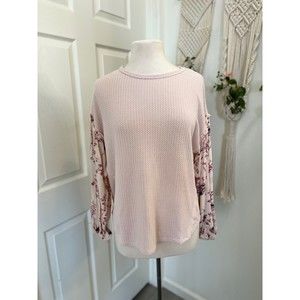 NWT Knox Rose Blush and Floral Puff Sleeve Long-Sleeved Top